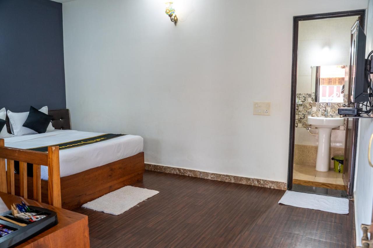 Dhanrains Moonlight Retreat Cottages 팔로렘 외부 사진